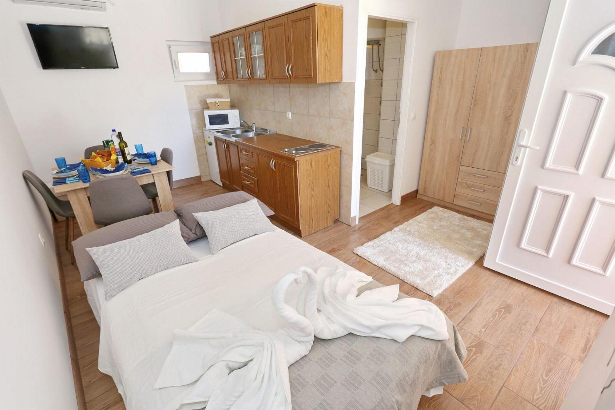 Apartments Marino Vir Zewnętrze zdjęcie